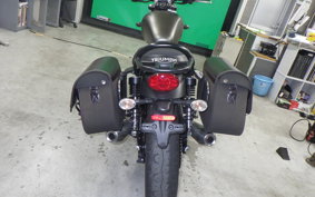 TRIUMPH STREET TWIN 2020