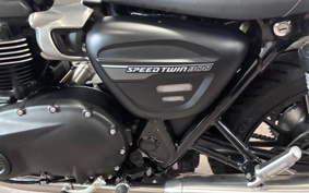 TRIUMPH STREET TWIN 2023 DAD74G