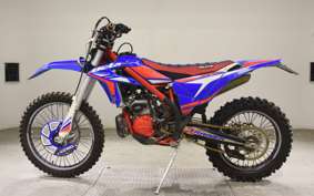 BETA クロス TRE ーナー250 2024