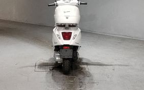 VESPA PRIMA BEIGE RA125 ..