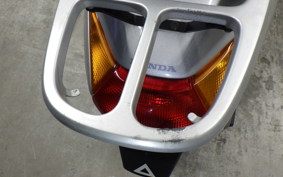 HONDA LEAD 100 2026 JF06