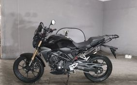 HONDA CB250R MC52