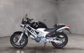 HONDA VTR 250 MC33