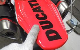 DUCATI HYPERMOTARD698 2025