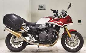 HONDA CB1300SB SUPER BOLDOR SP 2025 SC54