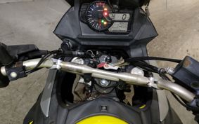 SUZUKI DL650 ( V-Strom 650 ) C733A