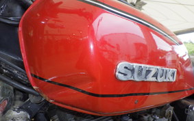 SUZUKI GT750 1975 GT750B
