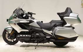 HONDA GL 1800 GOLD WING TOUR SC79
