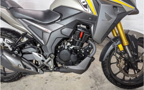 HONDA CB200X MC56