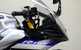 YAMAHA YZF-R15 M RG67