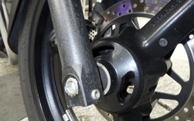 SUZUKI GSR250