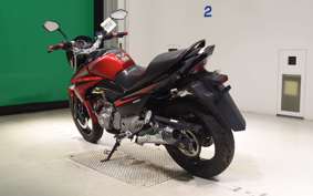 SUZUKI GSR250