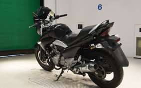 SUZUKI GSR250