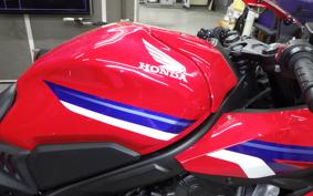 HONDA CBR650R E-Clutch 2026 RH17