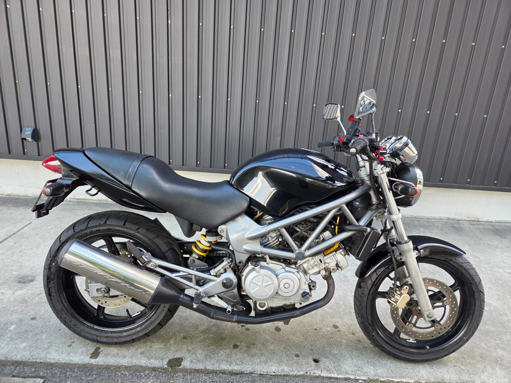 Фото Honda VTR 250 2006 с японского аукциона