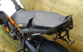 KTM 890 DUKE R 2021 TU940