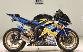 YAMAHA YZF-R6