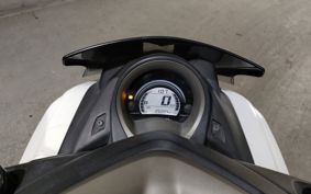 YAMAHA N-MAX 125 SE86J