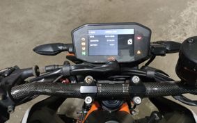 KTM 890 DUKE R 2020 TU940