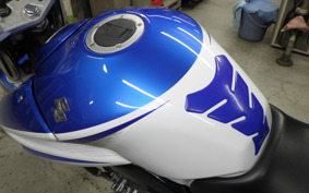 SUZUKI GSR250 2011