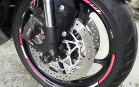 TRIUMPH DAYTONA 675 ABS 2015