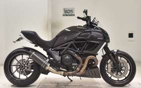 DUCATI DIAVEL Carbon 2011