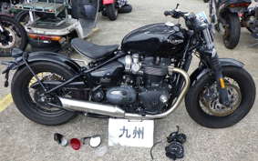 TRIUMPH BONNEVILLE BOBBER 2022