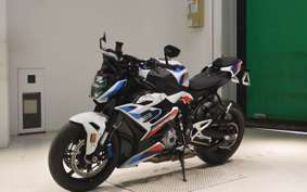 BMW M1000R 2025