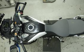 SUZUKI Vｽﾄﾛｰﾑ1000A 2015 VU51A