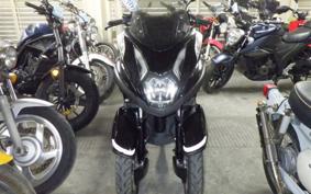 YAMAHA TRICITY 125 SE82J