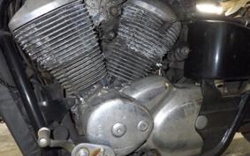 HONDA SHADOW 750 Gen. 2 1998 RC44