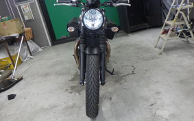 TRIUMPH STREET TWIN 2020