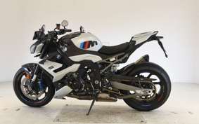 BMW M1000R 2025