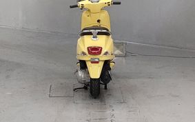 VESPA  VESPA VXL125 ..