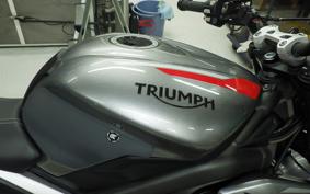 TRIUMPH STREET TRIPLE RS 2021