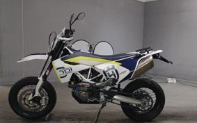 OTHER  HUSQUARNA 701 SUPERMOTO  2019 USV