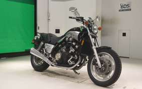 YAMAHA VMAX 2018