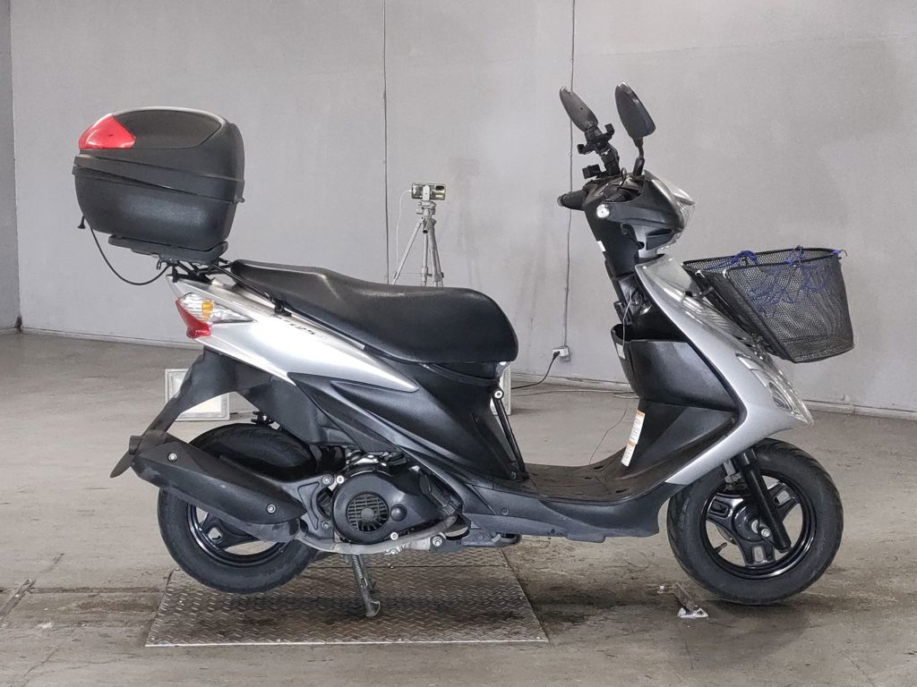 Фото Suzuki ADDRESS V125 с японского аукциона