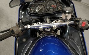 KAWASAKI ZZR1100 ZXT10D