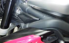 TRIUMPH STREET TRIPLE RX 2015
