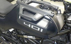 HUSQVARNA SVARTPILEN 401 2023