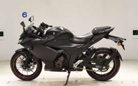 SUZUKI GIXXER 250 SF 2016