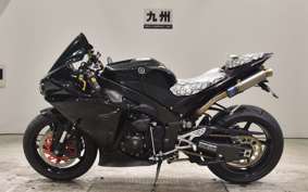 YAMAHA YZF-R1 2011