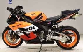 HONDA CBR1000RR 2004 SC57