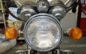 SUZUKI GT750 GT750B