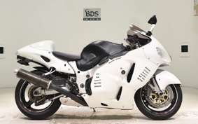SUZUKI GSX-1300R HAYABUSA 2000