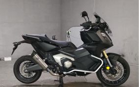 HONDA X-ADV 750 RH10