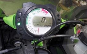 KAWASAKI ZX 10 NINJA R 2010