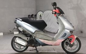 APRILIA SR125 ..