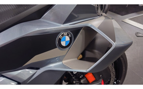 BMW S1000RR 2025 0P21